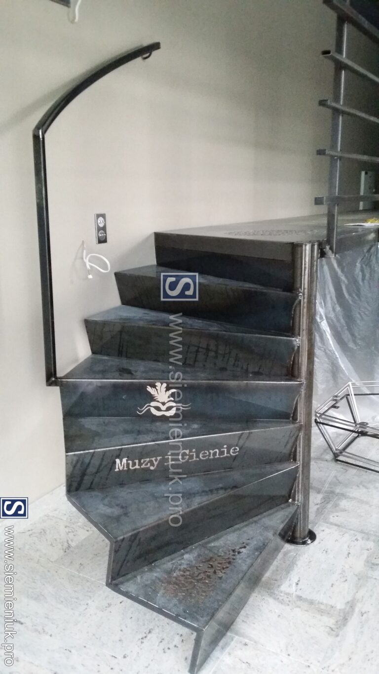 schody, schody stalowe, schody metalowe, schody Białystok, schody Podlasie, Białystok, Podlasie, podlaskie, schody wewnętrzne, schody stopnie stalowe, schody stopnie metalowe