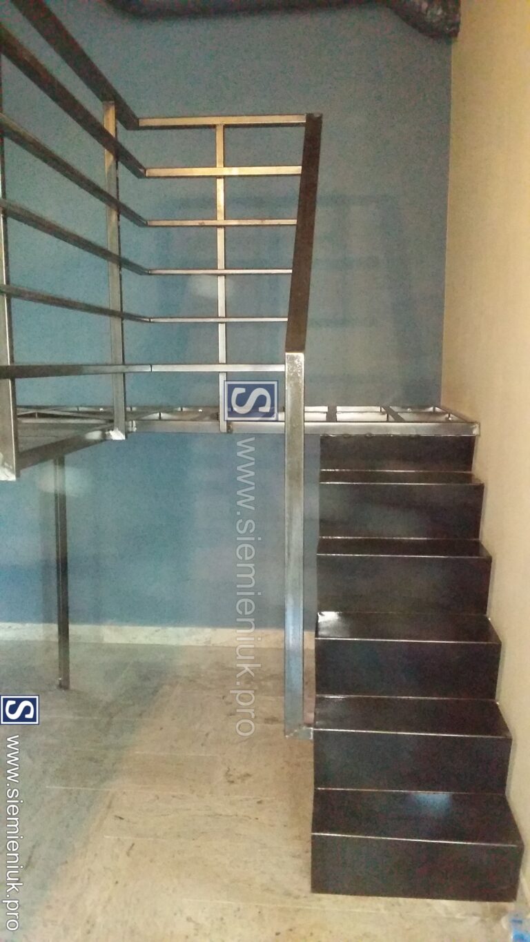 schody, schody stalowe, schody metalowe, schody Białystok, schody Podlasie, Białystok, Podlasie, podlaskie, schody wewnętrzne, schody stopnie stalowe, schody stopnie metalowe